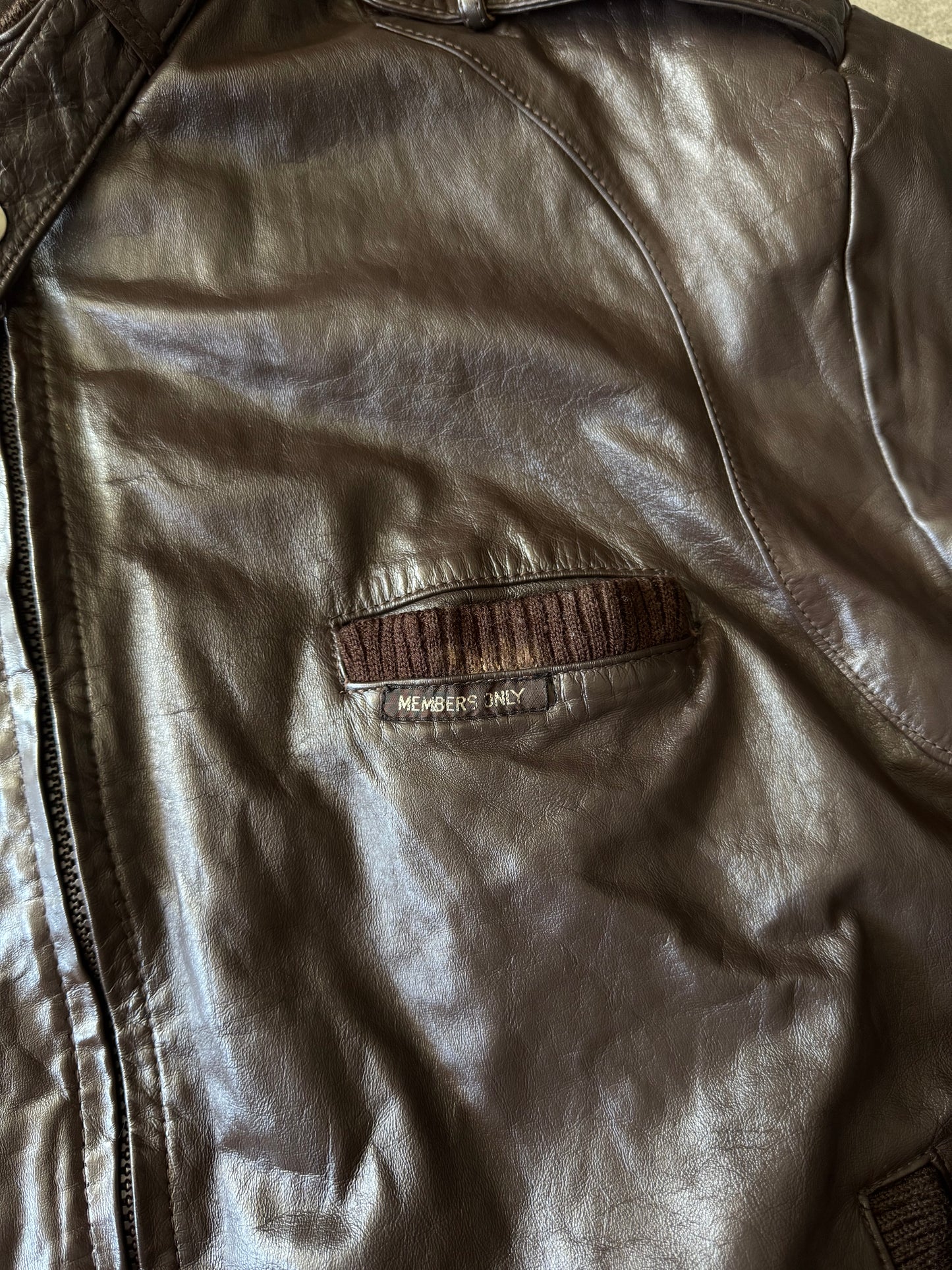 (M) Members Only Leather Jacket